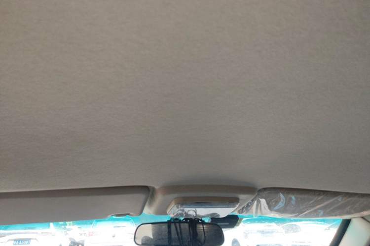 Used Yema F16 2014 1.6L Manual Elite Edition Headliner