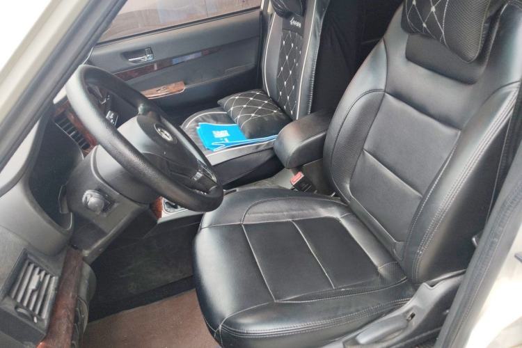 Used Yema F16 2014 1.6L Manual Elite Edition Left Front Seat