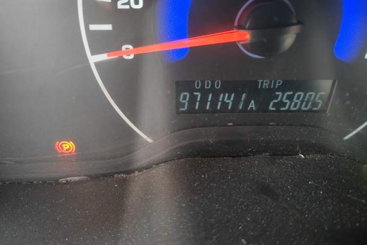 Used Yema F16 2014 1.6L Manual Elite Edition Odometer Close Up