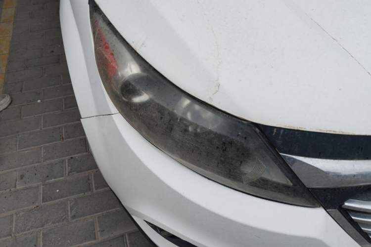 Used Yema F16 2014 1.6L Manual Elite Edition Right Front Headlight