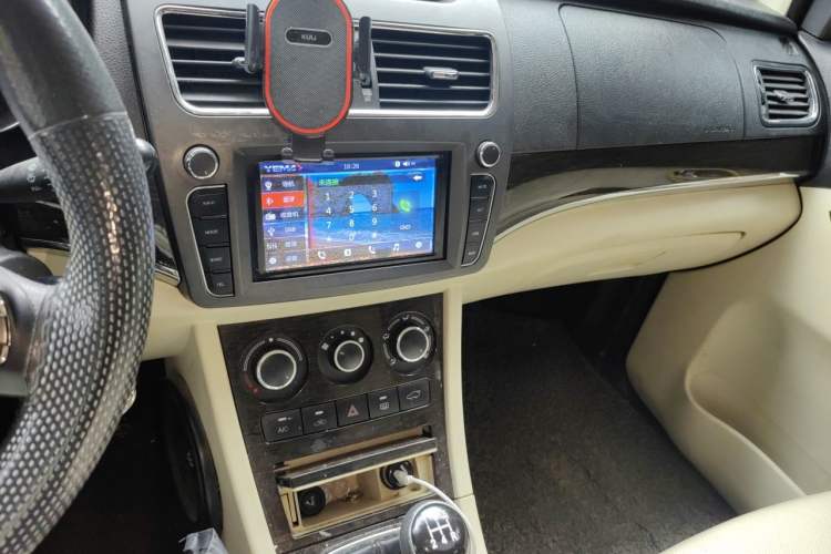 Used Yema Spica 2018 1.5L Manual Comfort Model Audio And AC Panel