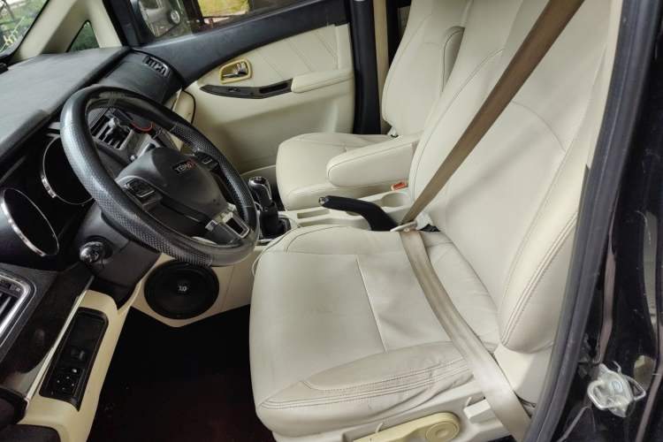 Used Yema Spica 2018 1.5L Manual Comfort Model Left Front Seat