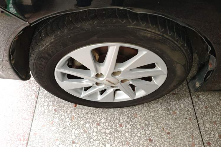 Used Yema Spica 2018 1.5L Manual Luxury Model Left Front Wheel Hub