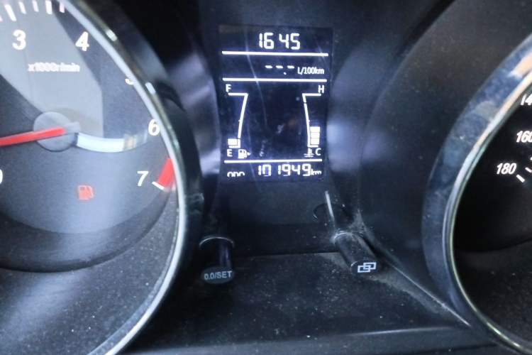 Used Yema Spica 2018 1.5L Manual Elite Version Odometer Close Up