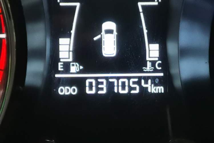 Used Yema Spica 2018 1.5L Manual Luxury Model Odometer Close Up