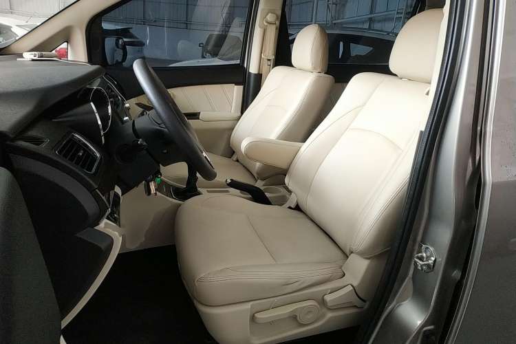 Used Yema Spica 2018 1.5L Manual Comfort Model Left Front Seat