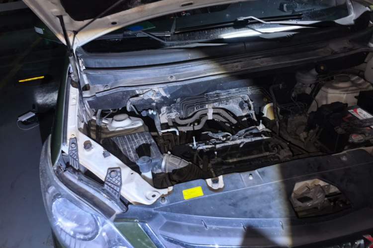 Used Yema Spica 2018 1.5L Manual Elite Version Engine Bay Right