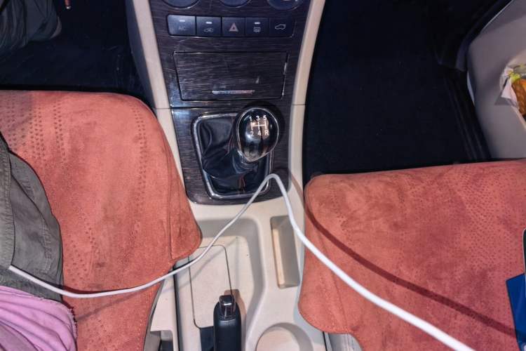 Used Yema Spica 2018 1.5L Manual Elite Version Gear Lever
