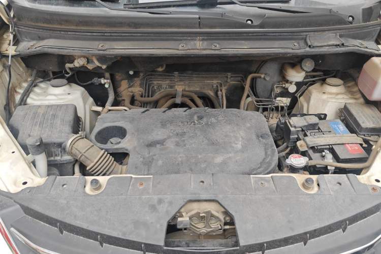 Used Yema Spica 2018 1.5L Manual Luxury Model Engine Bay