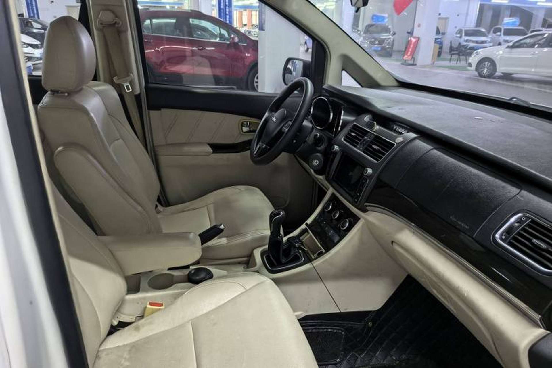 Used Yema Spica 2018 1.5L Manual Luxury Model Interior 5