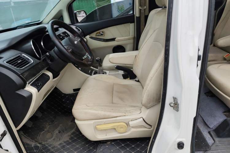 Used Yema Spica 2018 1.5L Manual Comfort Model Left Front Seat