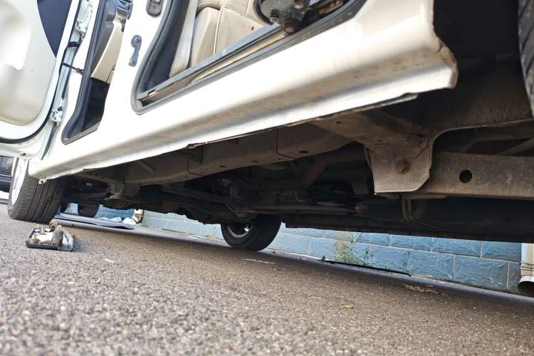 Used Yema Spica 2018 1.5L Manual Comfort Model Left Side Sill