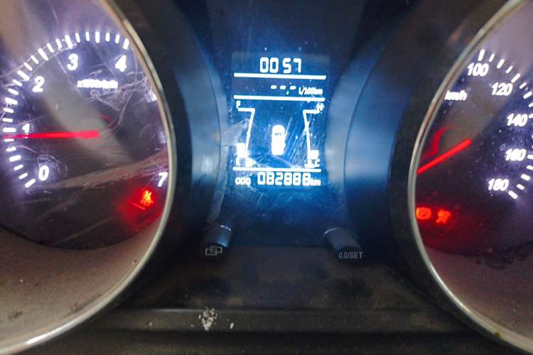 Used Yema Spica 2018 1.5L Manual Luxury Model Odometer Close Up