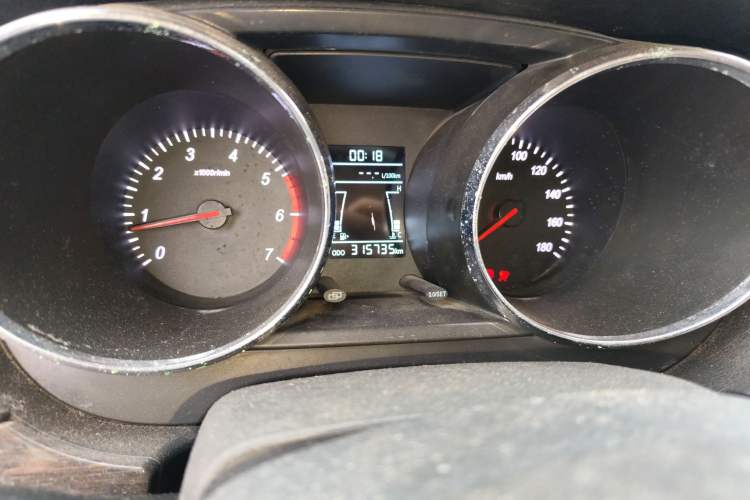 Used Yema Spica 2018 1.5L Manual Comfort Model Odometer Close Up