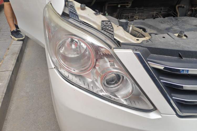 Used Yema Spica 2018 1.5L Manual Luxury Model Right Front Headlight