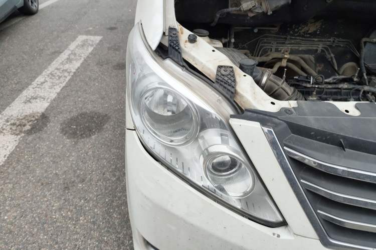 Used Yema Spica 2018 1.5L Manual Comfort Model Right Front Headlight