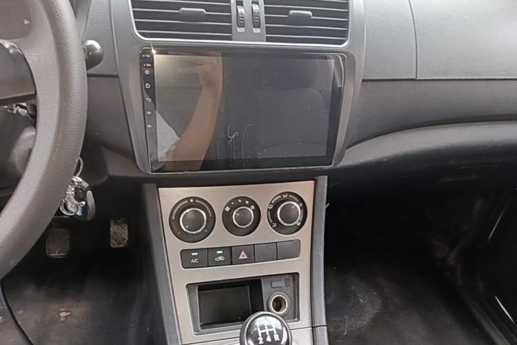 Used Yema Spica 2020 1.5L Manual Comfort Version Audio And AC Panel