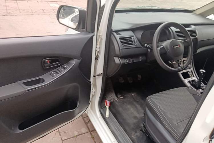 Used Yema Spica 2020 1.5L Manual Comfort Version Driver Seat