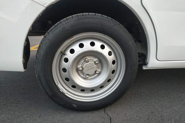 Used Yema Spica 2020 1.5L Manual Comfort Version Right Rear Wheel Hub