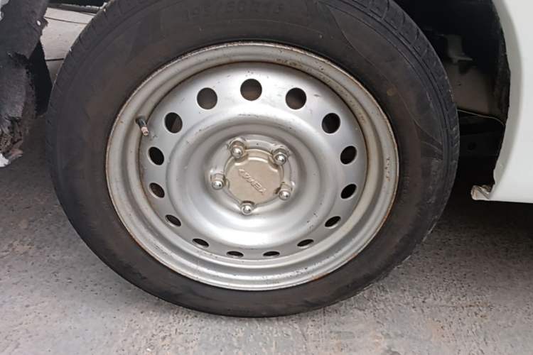 Used Yema Spica 2020 1.5L Manual Comfort Version Right Rear Wheel Hub