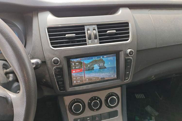 Used Yema Spica 2021 1.5L Manual Window-Sealed Version 2 Seats Audio And AC Panel