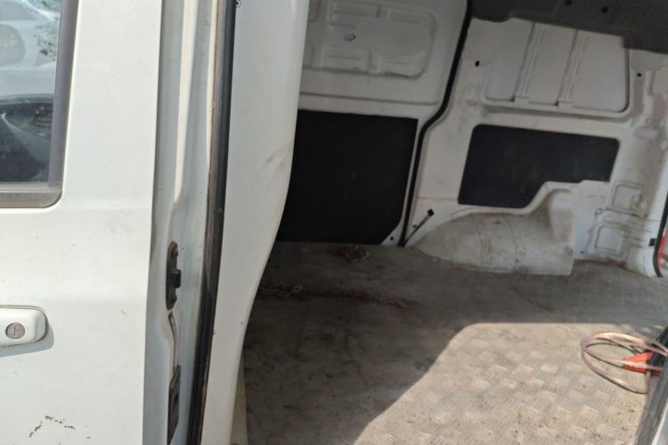 Used Yema Spica 2021 1.5L Manual Window-Sealed Version 2 Seats Left Rear Seat