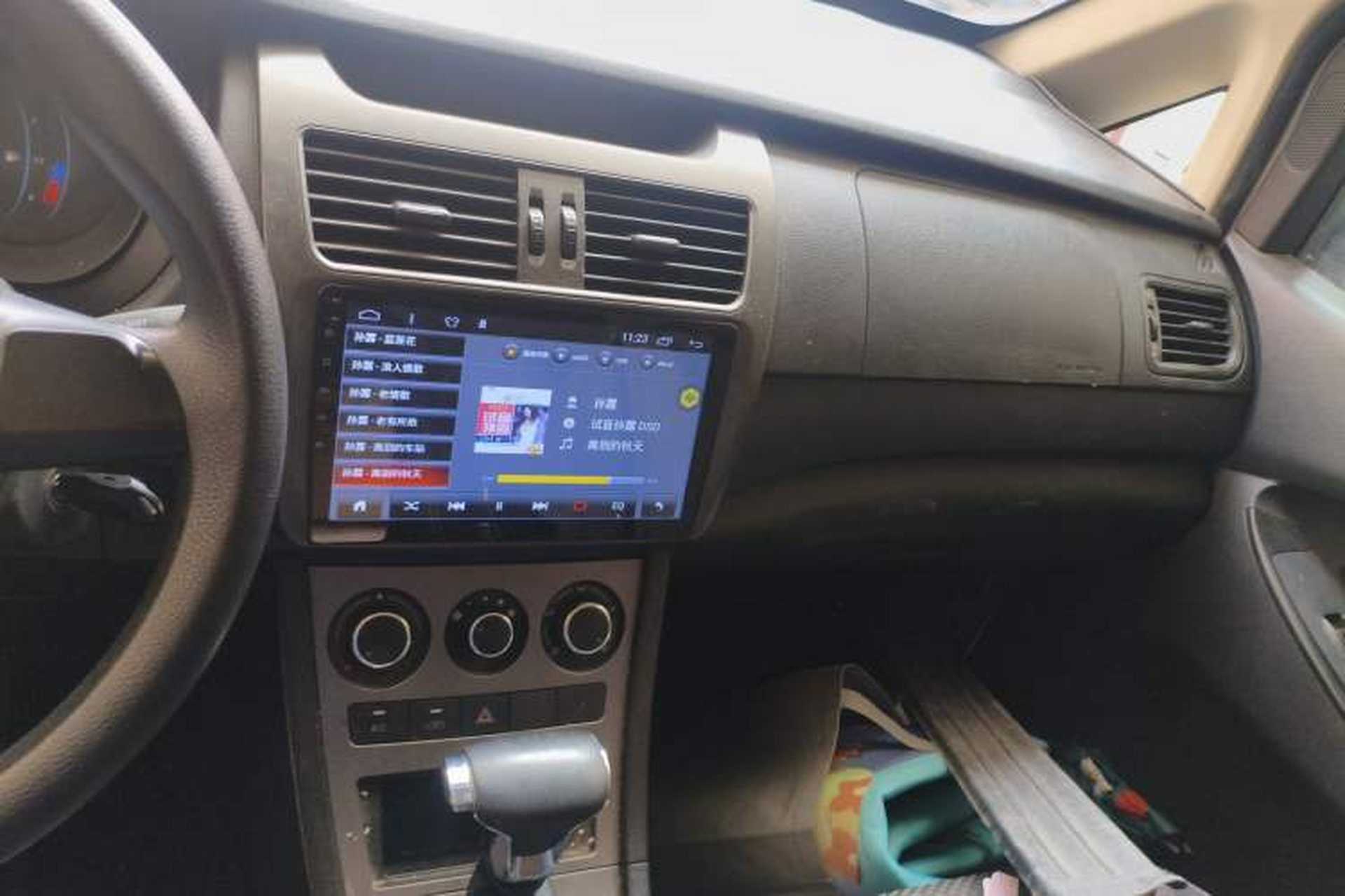 Used Yema Spica 2021 Revised 1.5L CVT Comfort Edition Audio And AC Panel