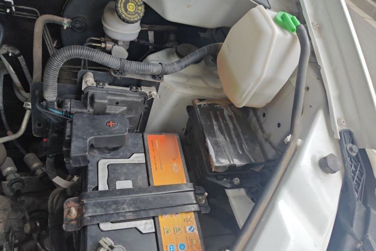 Used Yema Spica 2021 1.5L Manual Logistics Version 8 Seats Engine Bay Left