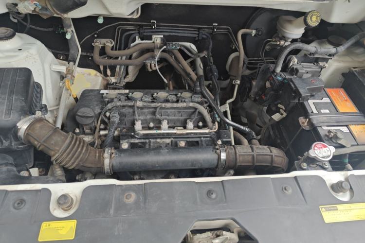 Used Yema Spica 2021 1.5L Manual Logistics Version 8 Seats Engine Bay