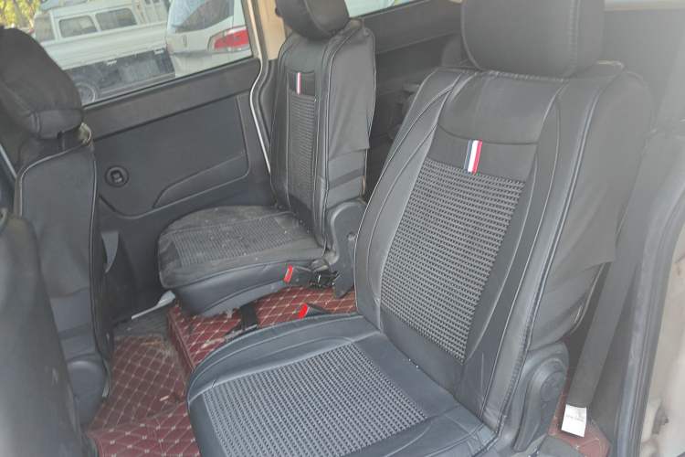 Used Yema Spica 2021 Revised 1.5L CVT Comfort Edition Interior 4