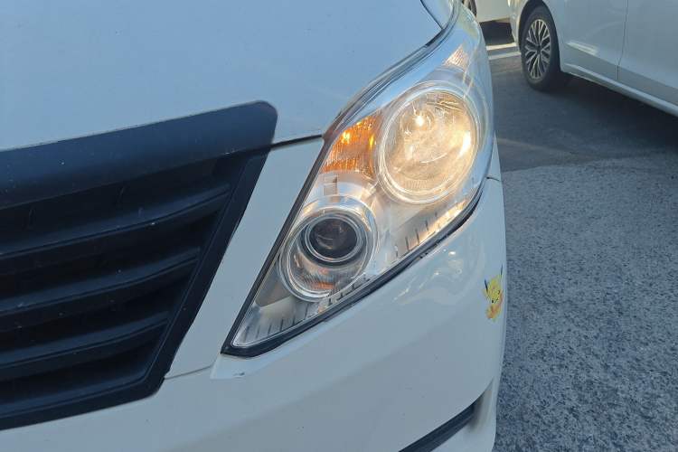Used Yema Spica 2021 Revised 1.5L CVT Comfort Edition Left Front Headlight
