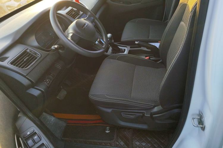 Used Yema Spica 2021 Revised 1.5L CVT Comfort Edition Left Front Seat