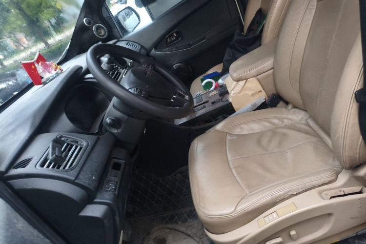 Used Yema Spica 2021 Revised 1.5L CVT Comfort Edition Left Front Seat
