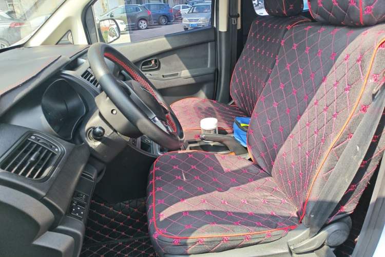 Used Yema Spica 2021 Revised Version 2 1.5L Manual Comfort Edition Left Front Seat
