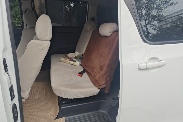 Used Yema Spica 2021 1.5L Manual Logistics Version 8 Seats Left Rear Seat