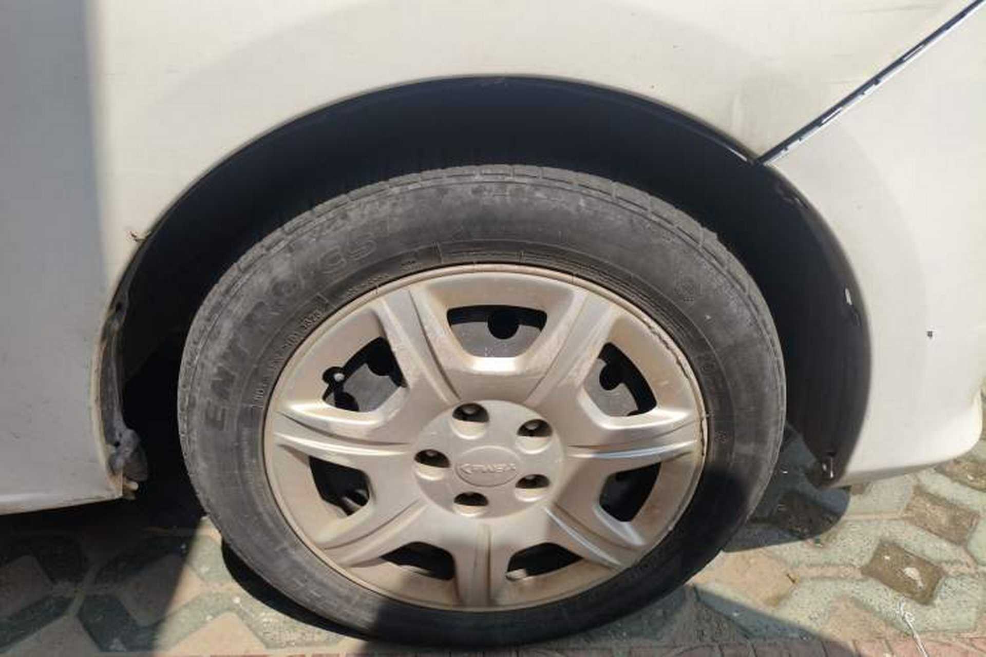 Used Yema Spica 2021 Revised 1.5L CVT Comfort Edition Right Front Wheel Hub