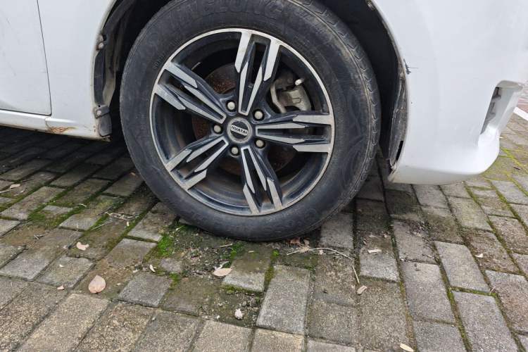 Used Yema Spica 2021 Revised Version 2 1.5L Manual Comfort Edition Right Front Wheel Hub