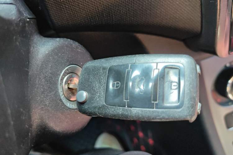 Used Yema Spica 2021 Revised Version 2 1.5L Manual Comfort Edition Vehicle Key