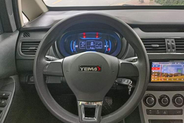 Used Yema Spica 2022 1.5L Manual Luxury Model Interior 2