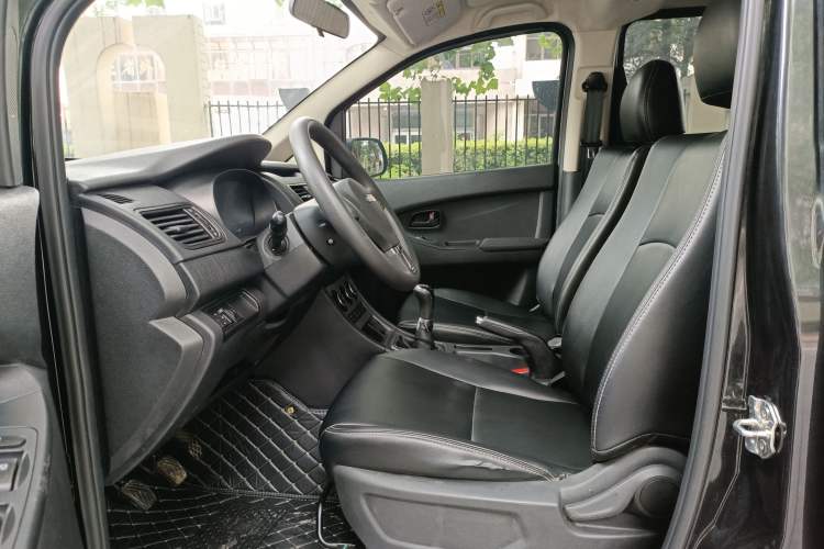 Used Yema Spica 2022 1.5L Manual Luxury Model Left Front Seat