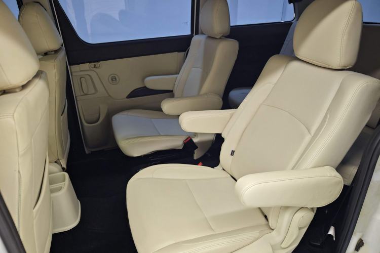 Used Yema Spica 2022 1.5L CVT Luxury Version Interior 4