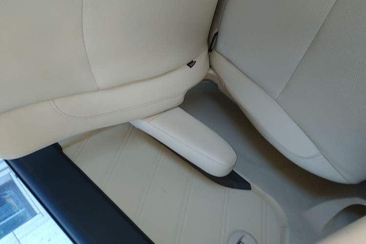 Used Yema Spica 2022 1.5L CVT Luxury Version Interior 6