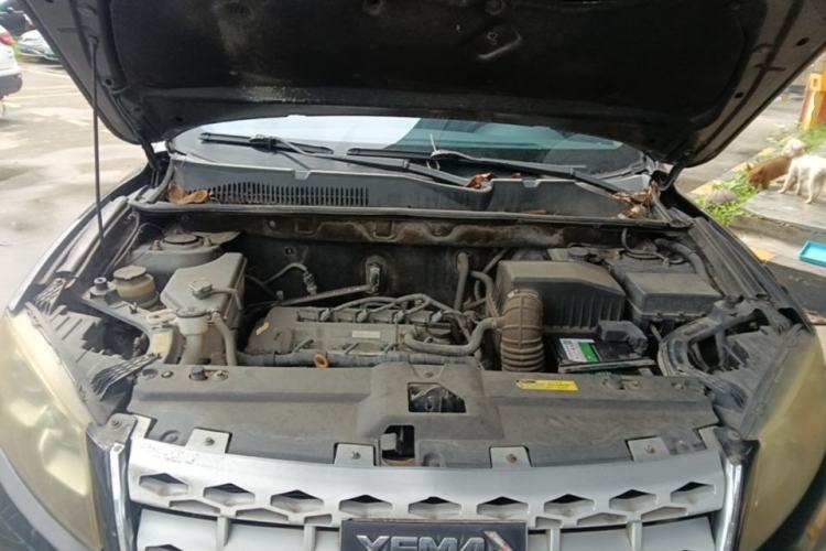 Used Yema T70 2015 1.8L Manual Comfort Model Engine Bay