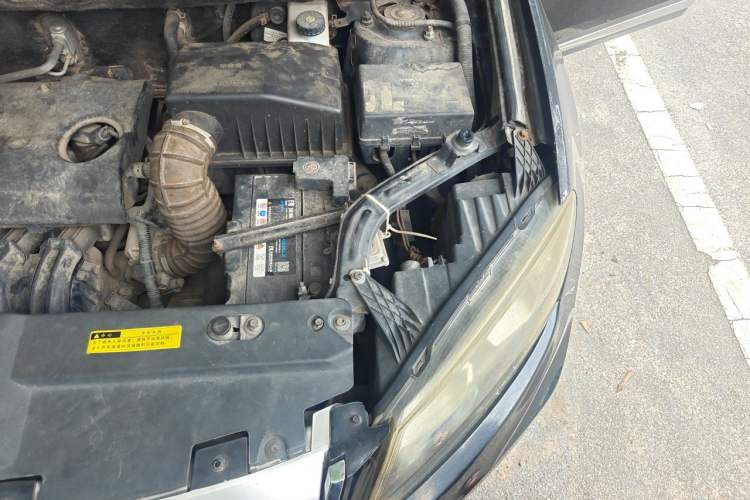 Used Yema T70 2015 1.8L Manual Elite Model Engine Bay Left