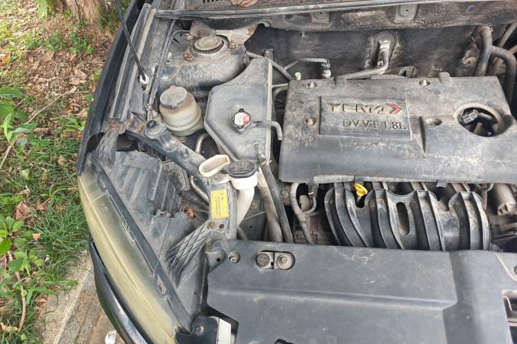 Used Yema T70 2015 1.8L Manual Elite Model Engine Bay Right