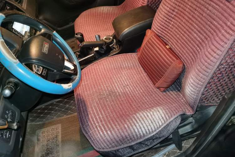 Used Yema T70 2015 1.8L Manual Elite Model Left Front Seat