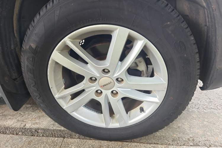 Used Yema T70 2015 1.8L Manual Elite Model Right Front Wheel Hub