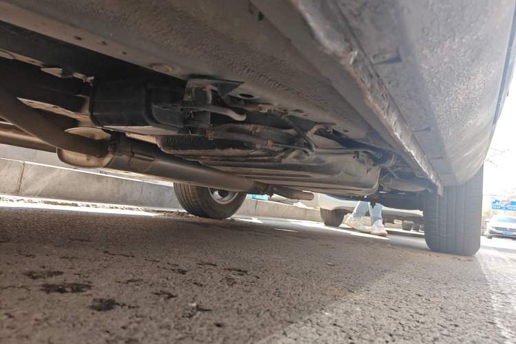Used Yema T70 2015 1.8T CVT Flagship Model Chassis Front Left