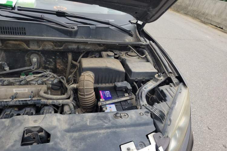 Used Yema T70 2015 1.8L Manual Comfort Model Engine Bay Left