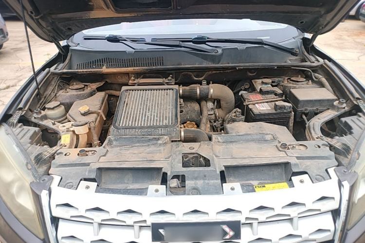 Used Yema T70 2015 Revised 1.8T CVT Elegant Version Engine Bay